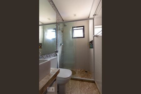 Apartamento à venda com 216m², 4 quartos e 3 vagasBanheiro Social