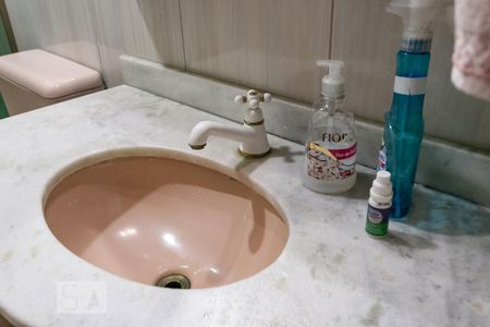 Banheiro - Torneira de apartamento à venda com 2 quartos, 60m² em Partenon, Porto Alegre