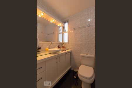 Apartamento à venda com 69m², 3 quartos e 1 vagabanheiro social