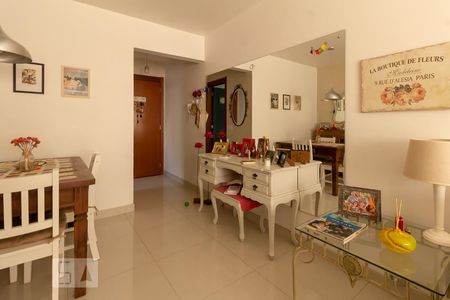 Apartamento à venda com 69m², 3 quartos e 1 vagasala