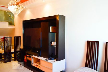 Casa à venda com 140m², 4 quartos e 3 vagasSala 