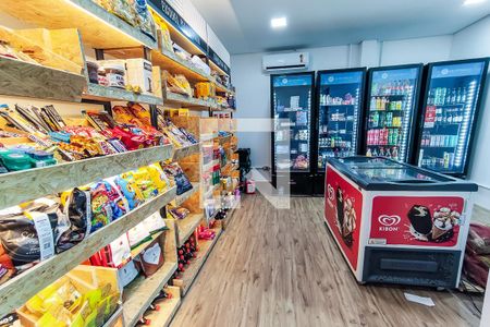 Apartamento para alugar com 143m², 3 quartos e 2 vagas Apartamento para alugar com 143m², 3 quartos e 2 vagasÁrea Comum - Mini Mercado