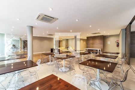 Apartamento para alugar com 143m², 3 quartos e 2 vagas Apartamento para alugar com 143m², 3 quartos e 2 vagasÁrea Comum - Salão de Festas 2