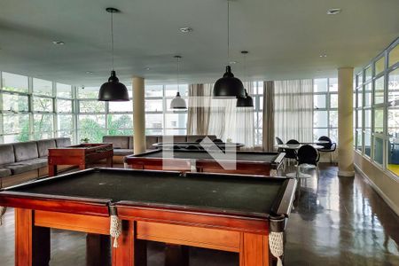 Apartamento para alugar com 143m², 3 quartos e 2 vagas Apartamento para alugar com 143m², 3 quartos e 2 vagasÁrea Comum - Sala de Jogos