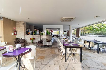 Apartamento para alugar com 143m², 3 quartos e 2 vagas Apartamento para alugar com 143m², 3 quartos e 2 vagasÁrea Comum - Restaurante do Club
