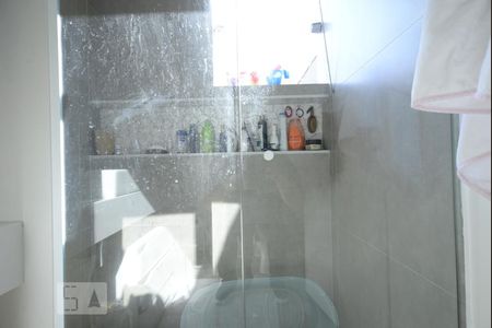 Apartamento à venda com 85m², 2 quartos e 1 vagaBanheiro da Suíte