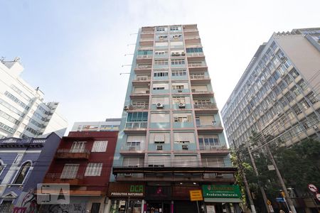 Apartamento para alugar com 147m², 3 quartos e sem vagaFachada