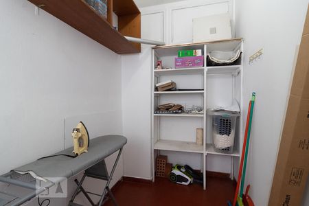 Apartamento para alugar com 147m², 3 quartos e sem vagaQuarto de Serviço