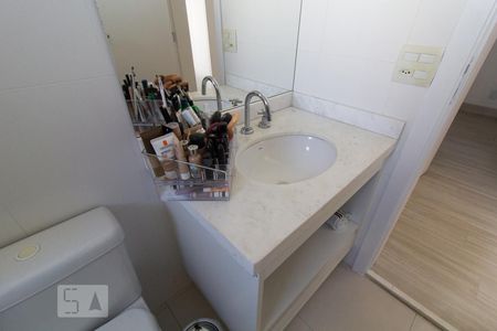 Apartamento para alugar com 247m², 3 quartos e 4 vagasDetalhe banheiro suíte 3