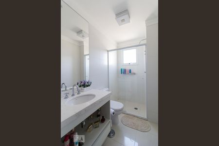 Apartamento para alugar com 247m², 3 quartos e 4 vagasBanheiro suíte 2