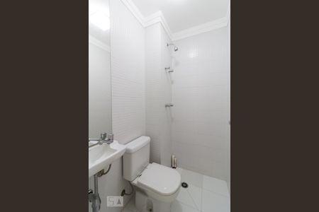 Apartamento para alugar com 247m², 3 quartos e 4 vagasBanheiro de serviço