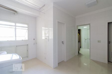 Apartamento para alugar com 247m², 3 quartos e 4 vagasÁrea de serviço