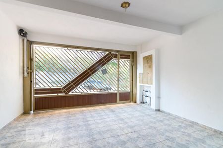 Casa à venda com 230m², 2 quartos e 1 vagaGaragem