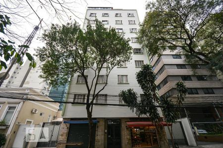 Apartamento à venda com 58m², 2 quartos e sem vaga Apartamento à venda com 58m², 2 quartos e sem vagaFachada