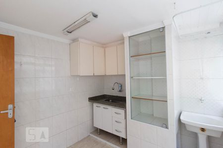 Apartamento à venda com 58m², 2 quartos e sem vaga Apartamento à venda com 58m², 2 quartos e sem vagaCozinha