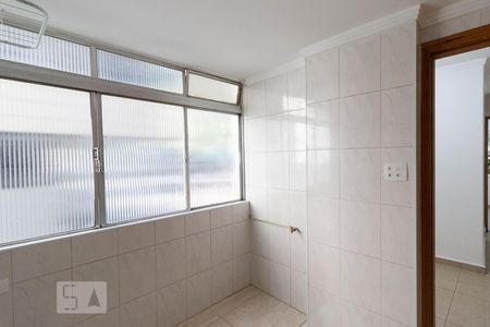 Apartamento à venda com 58m², 2 quartos e sem vaga Apartamento à venda com 58m², 2 quartos e sem vagaCozinha