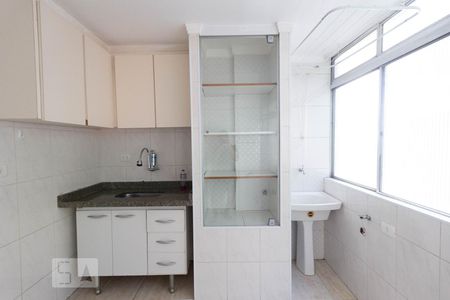 Apartamento à venda com 58m², 2 quartos e sem vaga Apartamento à venda com 58m², 2 quartos e sem vagaCozinha