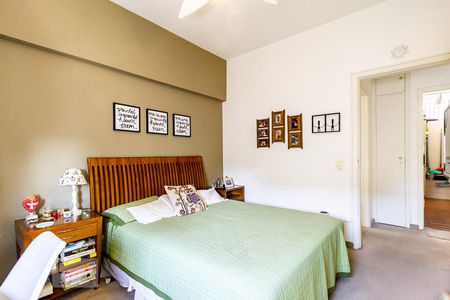 Apartamento à venda com 172m², 3 quartos e 2 vagas Apartamento à venda com 172m², 3 quartos e 2 vagasQuarto 1