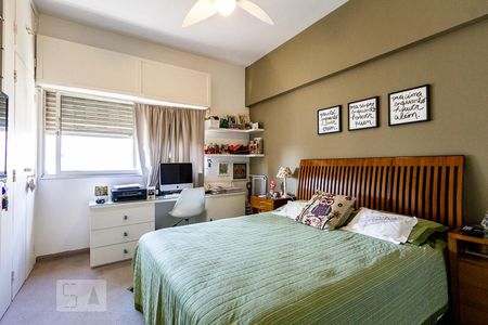 Apartamento à venda com 172m², 3 quartos e 2 vagas Apartamento à venda com 172m², 3 quartos e 2 vagasQuarto 1