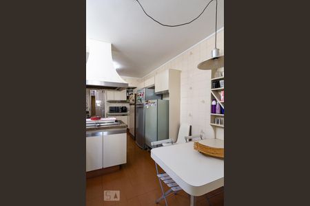 Apartamento à venda com 172m², 3 quartos e 2 vagas Apartamento à venda com 172m², 3 quartos e 2 vagasCozinha