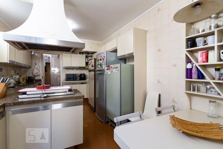 Apartamento à venda com 172m², 3 quartos e 2 vagas Apartamento à venda com 172m², 3 quartos e 2 vagasCozinha