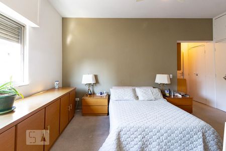 Apartamento à venda com 172m², 3 quartos e 2 vagas Apartamento à venda com 172m², 3 quartos e 2 vagasSuíte