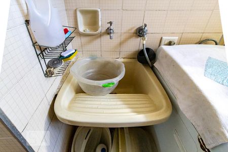 Apartamento à venda com 172m², 3 quartos e 2 vagas Apartamento à venda com 172m², 3 quartos e 2 vagasÁrea de Serviço