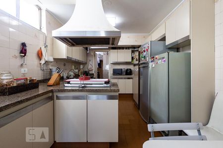 Apartamento à venda com 172m², 3 quartos e 2 vagas Apartamento à venda com 172m², 3 quartos e 2 vagasCozinha