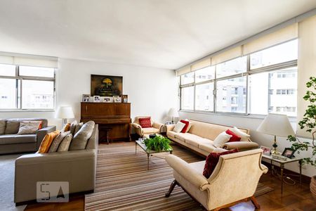 Apartamento à venda com 172m², 3 quartos e 2 vagas Apartamento à venda com 172m², 3 quartos e 2 vagasSala