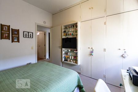 Apartamento à venda com 172m², 3 quartos e 2 vagas Apartamento à venda com 172m², 3 quartos e 2 vagasQuarto 1