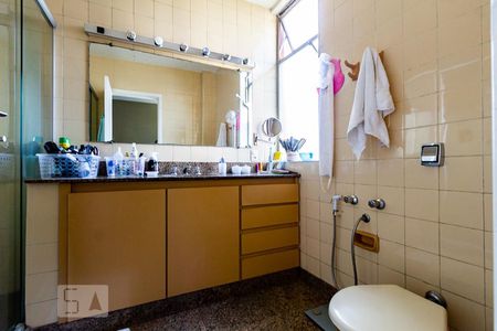 Apartamento à venda com 172m², 3 quartos e 2 vagas Apartamento à venda com 172m², 3 quartos e 2 vagasBanheiro da Suíte