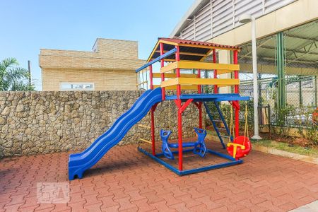 Apartamento para alugar com 230m², 3 quartos e 3 vagasArea Comum Playground