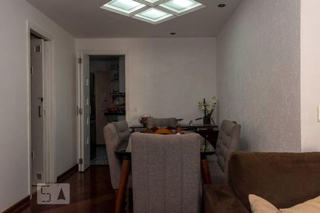 Apartamento à venda com 94m², 3 quartos e 2 vagasSala