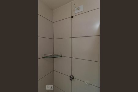 Banheiro de kitnet/studio para alugar com 1 quarto, 28m² em Brás, São Paulo