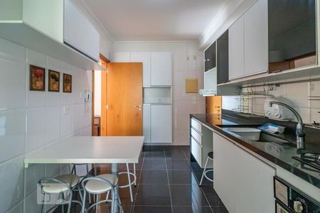 Apartamento para alugar com 113m², 3 quartos e 2 vagas Apartamento para alugar com 113m², 3 quartos e 2 vagasCozinha