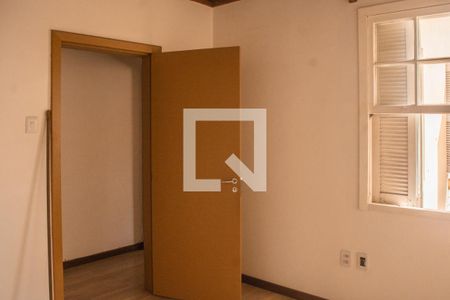 Quarto 1  de apartamento para alugar com 2 quartos, 59m² em Santana, Porto Alegre