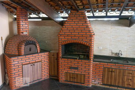 Casa à venda com 380m², 4 quartos e 6 vagasChurrasqueira