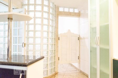 Casa à venda com 380m², 4 quartos e 6 vagasCozinha