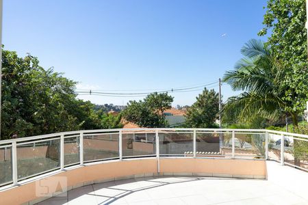 Casa à venda com 380m², 4 quartos e 6 vagasVaranda Suíte