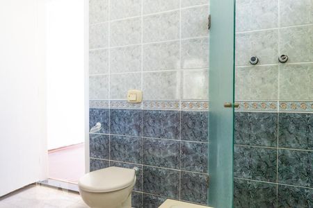 Casa à venda com 380m², 4 quartos e 6 vagasBanheiro Suíte