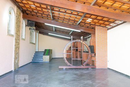 Casa à venda com 380m², 4 quartos e 6 vagasChurrasqueira