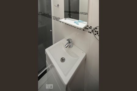 Casa à venda com 380m², 4 quartos e 8 vagas Casa à venda com 380m², 4 quartos e 8 vagasBanheiro Suíte 1