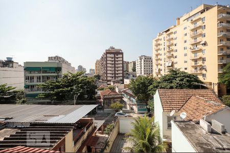 Casa à venda com 380m², 4 quartos e 8 vagas Casa à venda com 380m², 4 quartos e 8 vagasVista Salão de Festas