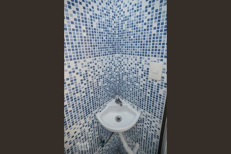 Casa à venda com 380m², 4 quartos e 8 vagas Casa à venda com 380m², 4 quartos e 8 vagasBanheiro Churrasqueira