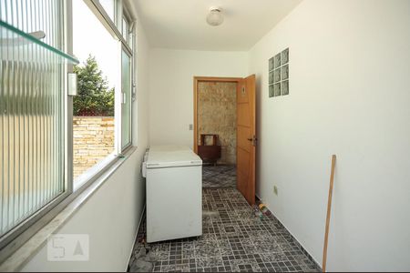 Casa à venda com 380m², 4 quartos e 8 vagas Casa à venda com 380m², 4 quartos e 8 vagasQuarto Salão de Festas