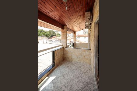 Casa à venda com 380m², 4 quartos e 8 vagas Casa à venda com 380m², 4 quartos e 8 vagasVaranda Suíte 3