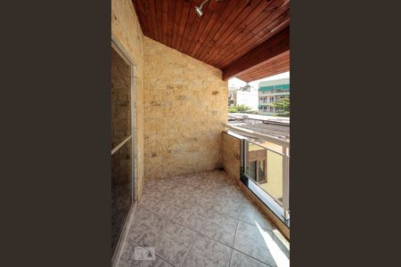 Casa à venda com 380m², 4 quartos e 8 vagas Casa à venda com 380m², 4 quartos e 8 vagasVaranda Suíte 3