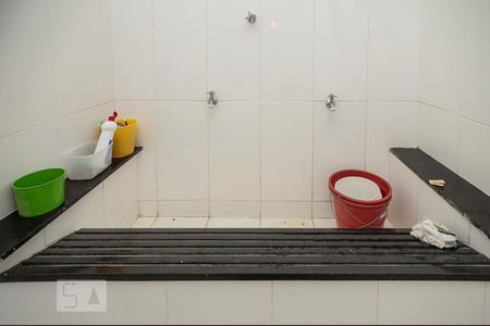 Casa à venda com 380m², 4 quartos e 8 vagas Casa à venda com 380m², 4 quartos e 8 vagasÁrea de Serviço