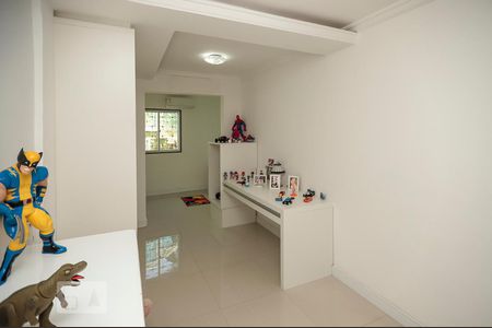 Casa à venda com 380m², 4 quartos e 8 vagas Casa à venda com 380m², 4 quartos e 8 vagasSuíte 1