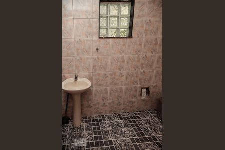 Casa à venda com 380m², 4 quartos e 8 vagas Casa à venda com 380m², 4 quartos e 8 vagasBanheiro Salão de Festas